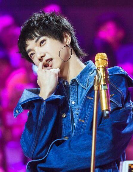 華晨宇整容前后照片 華晨宇做了下頜角整形？