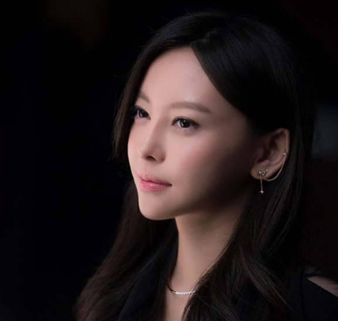 于文文整容了嗎？于文文整容前后圖