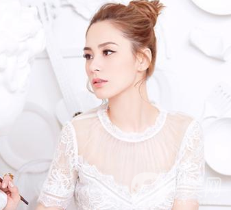 《延禧攻略》整容臉泛濫之后，于媽新劇自然美女阿嬌加盟