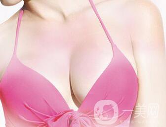 水滴型假體隆胸怎么樣？隆胸風(fēng)險(xiǎn)高嗎？