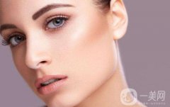 做完墊鼻梁硅膠果能堅持幾年？