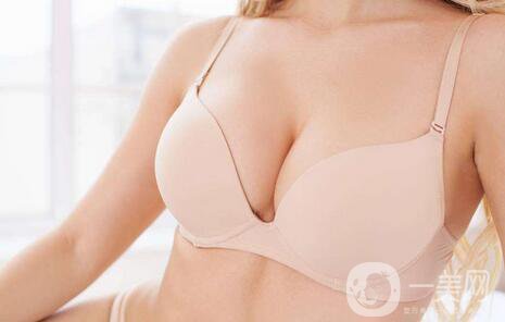 妙桃豐胸躺下自然嗎？會(huì)死板嗎？