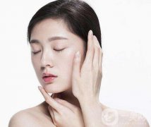 如何消除雙下巴？ 怎么減雙下巴？