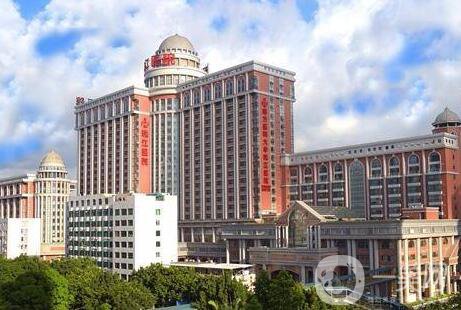 南方醫(yī)科大學(xué)珠江醫(yī)院整形美容外科醫(yī)生及價格表一覽！