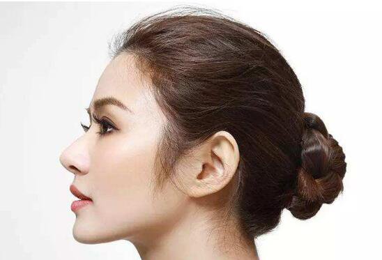 在武漢做專業(yè)隆鼻修復多少錢