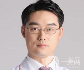 上海華美整形價(jià)格表2018發(fā)布 高級(jí)臉專(zhuān)屬定制項(xiàng)目曝光