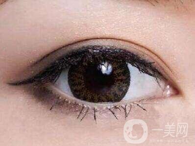 埋線雙眼皮之后禁口嗎？