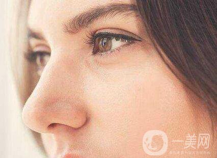 歪鼻矯正手術(shù)多少錢(qián)？