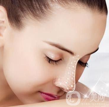 *整形手術(shù)之后多久才能笑自然