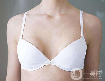 上海注射隆胸的費(fèi)用是多少？