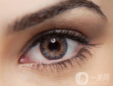 在青島開眼角多少錢？