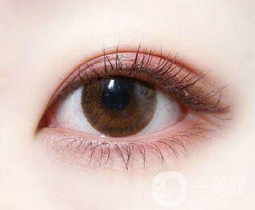 雙眼皮拆線后熱敷好嗎？