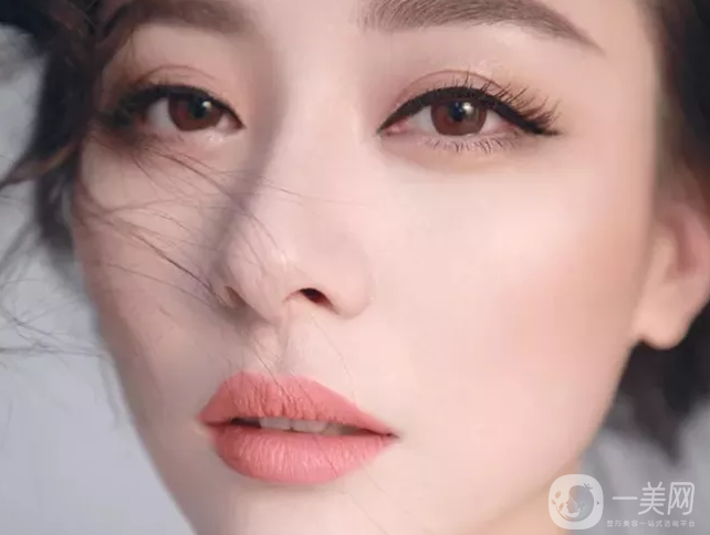 哪個割雙眼皮的方式比較好