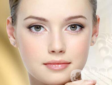 假體隆鼻整形價(jià)格