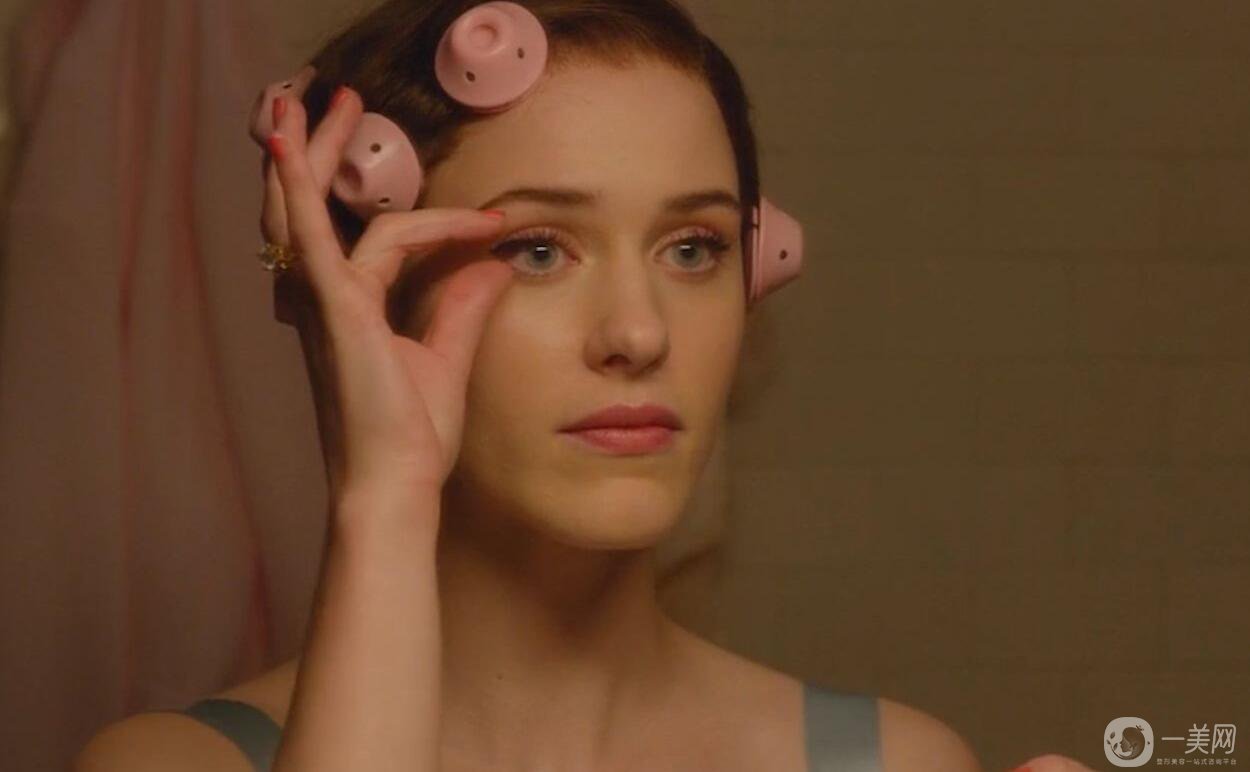 注射玻尿酸前注意事項(xiàng),注射玻尿酸后注意事項(xiàng),注射玻尿酸風(fēng)險(xiǎn)