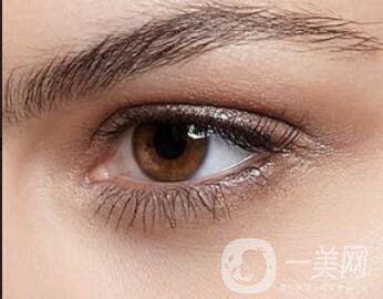 杭州割雙眼皮多少錢,雙眼皮加開眼角費(fèi)用