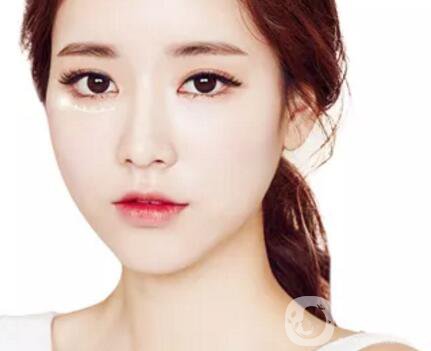 怎樣去眼袋*果好 去眼袋的方式都有哪些 價(jià)格貴嗎？