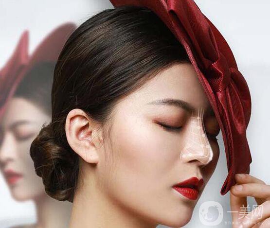 耳軟骨隆鼻手術(shù)多少錢(qián)