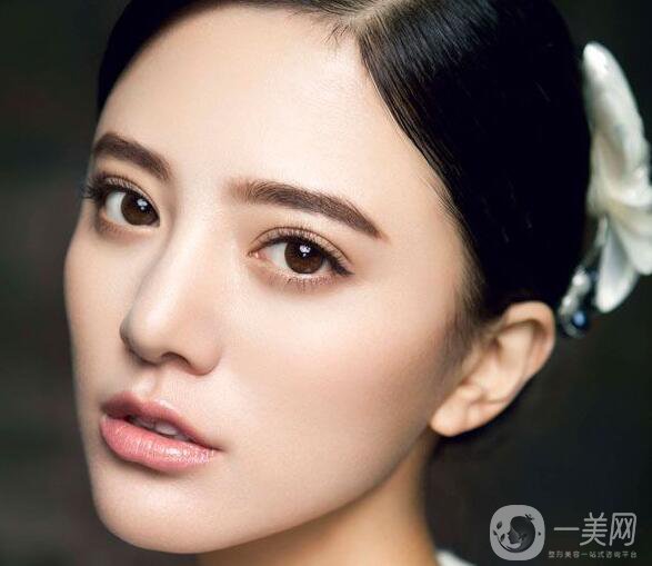 鼻翼縮小手術(shù)費(fèi)用是多少呢 貴嗎？