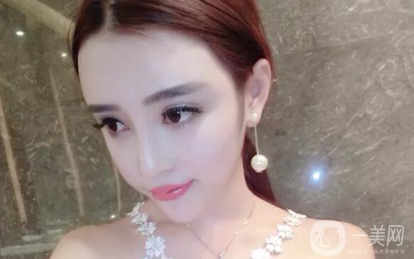 開眼角做雙眼皮的風(fēng)險有哪些？