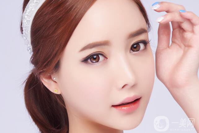 自體隆鼻多少錢？