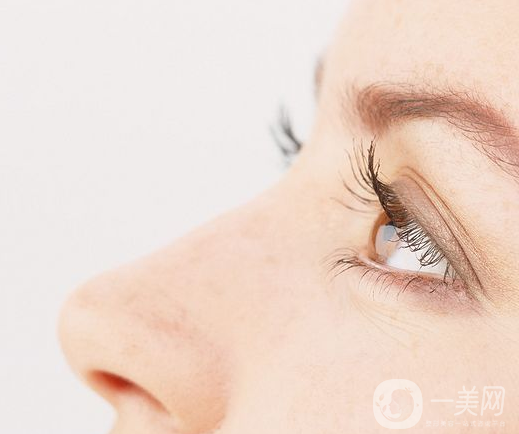 假體隆鼻的價(jià)格高嗎？