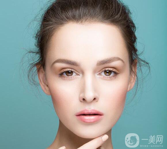 隆鼻整形要多少錢？