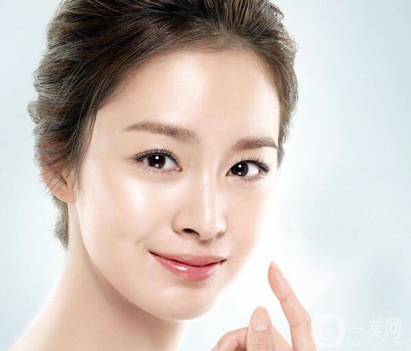 隆鼻整形要多少錢？