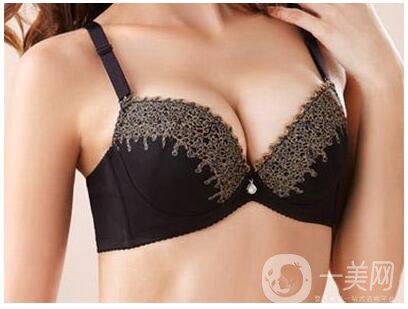 隆胸選擇哪種材料*好？隆胸醫(yī)生教你選擇！