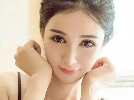 駝峰鼻影響美貌 駝峰鼻矯正術(shù)的價(jià)格是多少？