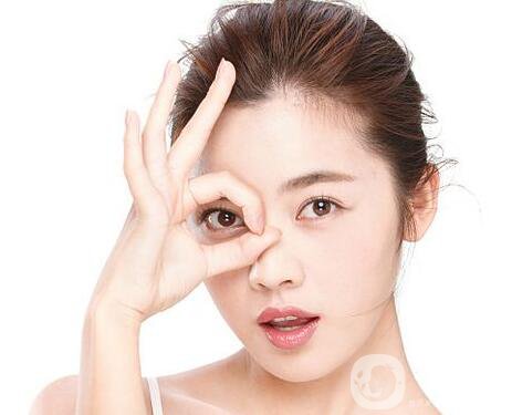 想要美白肌膚 做黑臉娃娃的價格是多少？