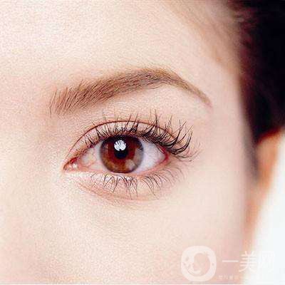 冬季割雙眼皮注意什么？術(shù)后吃什么好？