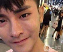 小伙整容數(shù)十次，只為一張韓星臉