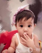 賈靜雯、迪麗熱巴的雙眼皮是不是割的 看了這個你就明白了