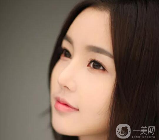 駝峰鼻矯正價(jià)錢是多少呢？