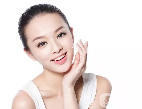 眼窩凹陷填充手術(shù)方式有哪些呢？