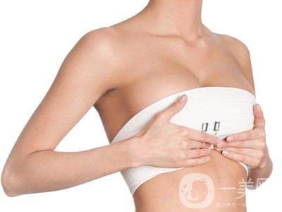 隆胸手術(shù)多少錢 假體隆胸*果自然嗎