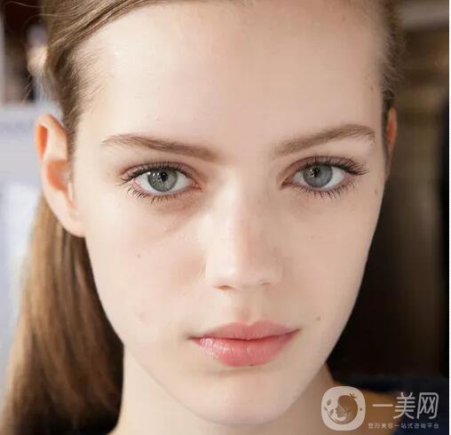 鼻子打玻尿酸多少錢？有什么優(yōu)劣勢(shì)呢？