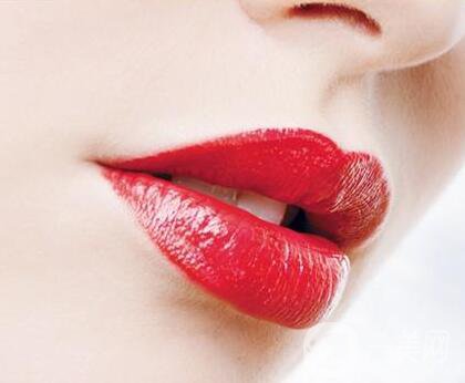 注射豐唇術(shù)前注意事項(xiàng)