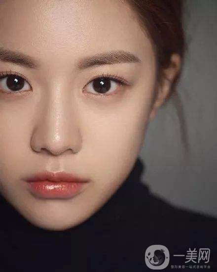 重慶做雙眼皮要多少錢 割雙眼皮喲風(fēng)險嗎