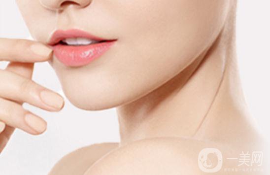 自體脂肪能墊下巴嗎？*果如何？會不會很貴？