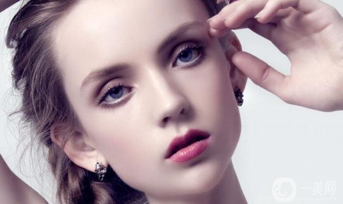 硅膠隆鼻*果究竟如何 好不好？