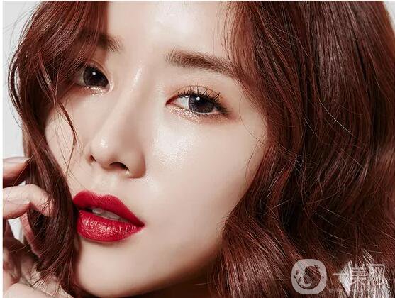 做個(gè)全臉面部抽脂多少錢(qián)