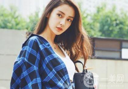 你能通過整容復(fù)制成別人的樣子嗎？