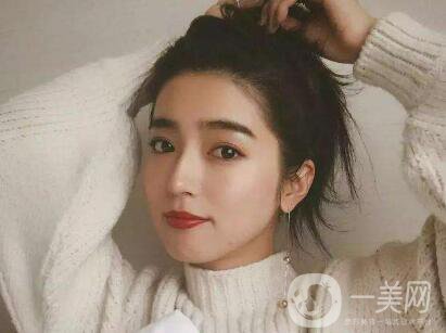 割完雙眼皮多久能化妝 如何護(hù)理能盡快恢復(fù)？