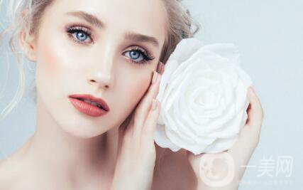 *人面部美容手術(shù)的獨特性