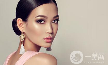 自體脂肪能墊下巴嗎？*果怎么樣？