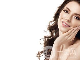 自體脂肪去淚溝多少錢？填充一次夠嗎？