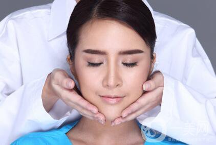 下巴打什么玻尿酸好？哪個品牌比較好？