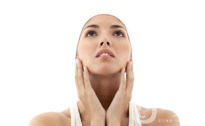 微整墊鼻子多少錢？價(jià)格高不高？